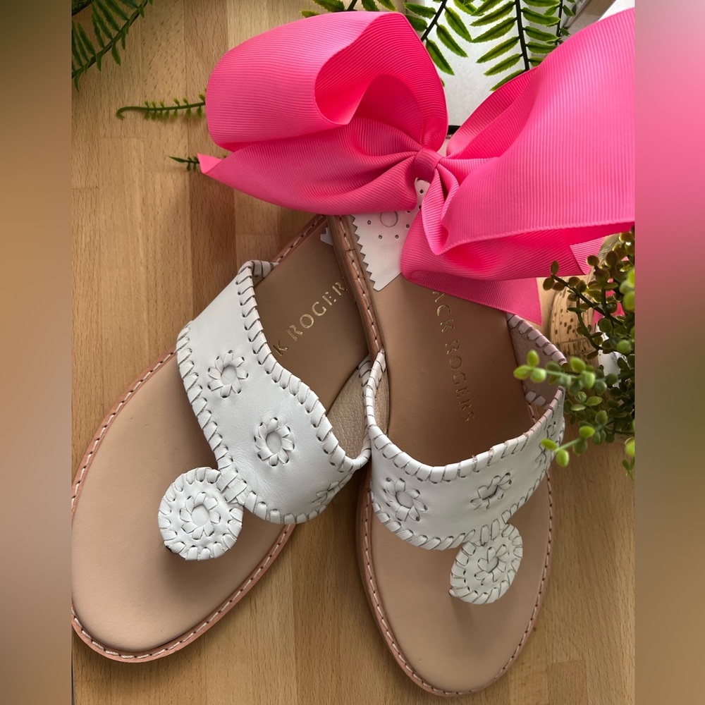 Jack Rogers Jacks II with lined footbed thong sandals. EUC worn once. Perfect!